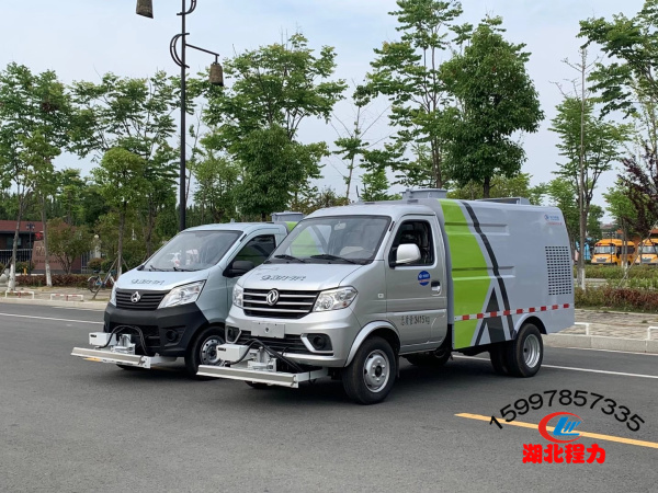 國六東風(fēng)小康路面清洗車3方