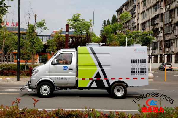 國六東風(fēng)小康路面清洗車3方