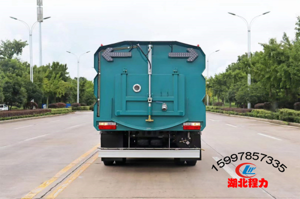 國(guó)六排放東風(fēng)福瑞卡洗掃車(chē)9方