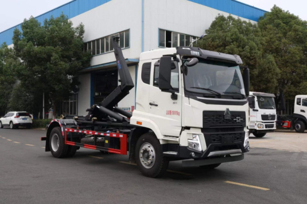 重汽豪沃V5勾臂垃圾車（12方）